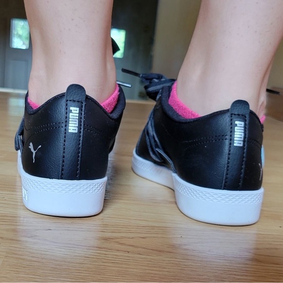 Puma Smash Buckle Black Leather Low Lace Up Womens Trainers - Picture 3 of 6